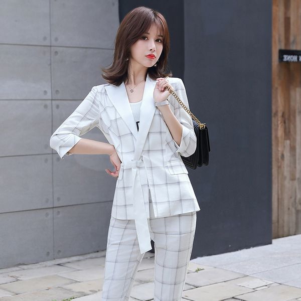 2020 casual elegant ladies pants suit elegant office suit fashion half-sleeved ladies plaid blazer slim trousers two-piece set, White;black
2020 casual elegant ladies pants suit elegant office suit fashion half-sleeved ladies plaid blazer slim trousers two-piece set, White;black