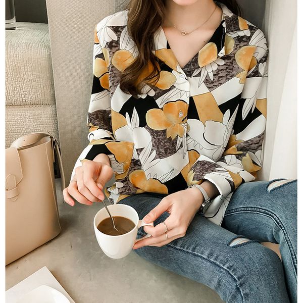 new style korean-style chic print shirt women long sleeve loose-fit slimming retro hong kong flavor-style shirt, White
new style korean-style chic print shirt women long sleeve loose-fit slimming retro hong kong flavor-style shirt, White