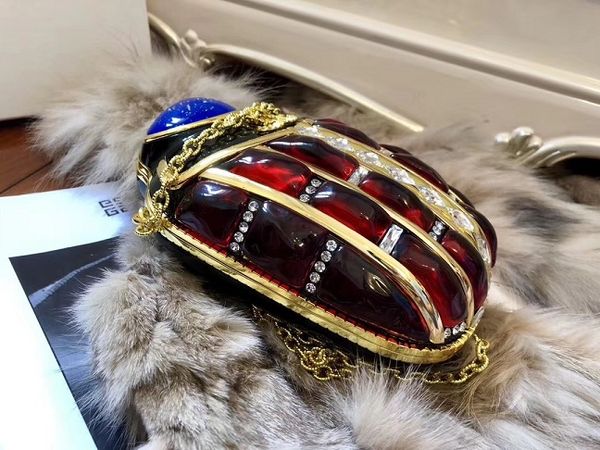 let profit wholesale sales bag classic designer female crossbody famous brand mountain mini golden beetle shoulder bag d1950
let profit wholesale sales bag classic designer female crossbody famous brand mountain mini golden beetle shoulder bag d1950