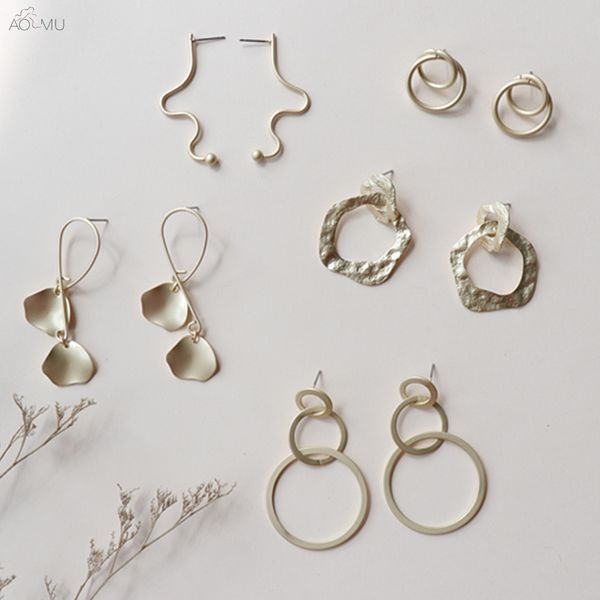 aomu vintage irregular matte twisted line gold metal leaf geometric hollow circle long drop earrings for women beach party gift, Silver
aomu vintage irregular matte twisted line gold metal leaf geometric hollow circle long drop earrings for women beach party gift, Silver