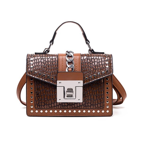 guunng 2020 new alligator pattern metal flap leather bag woman handbag brown small hand-held single shoulder messenger bag
guunng 2020 new alligator pattern metal flap leather bag woman handbag brown small hand-held single shoulder messenger bag
