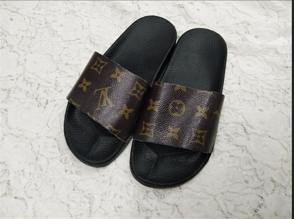 Мужчины, женщины, дизайн, пляжные горки, сандалии Medusa Scuffs 2019, тапочки, черный красный пляж.
Мужчины, женщины, дизайн, пляжные горки, сандалии Medusa Scuffs 2019, тапочки, черный красный пляж.