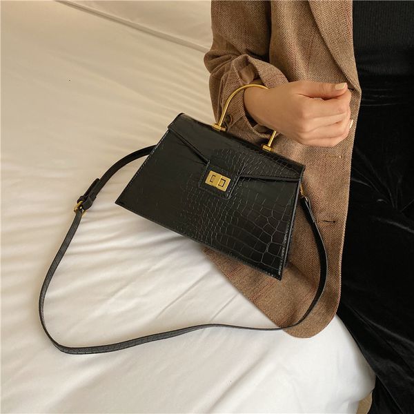 alligator pattern pu leather shoulder bags for women 2019 handbags women bags travel messenger crossbody
alligator pattern pu leather shoulder bags for women 2019 handbags women bags travel messenger crossbody