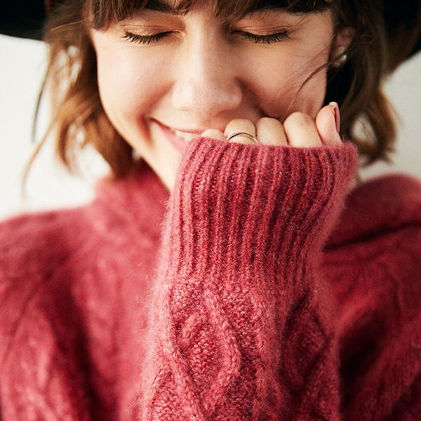 cashmere sweater female 2019 new women's sweater with hood collar solid color knitwear casual pullover top, White;black
cashmere sweater female 2019 new women's sweater with hood collar solid color knitwear casual pullover top, White;black