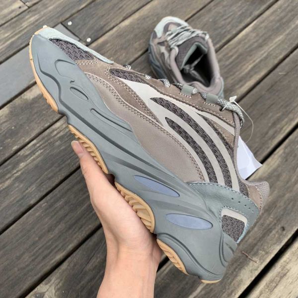 2019 700 v2 static mauve fashion luxury designer women mens outdoor shoes for men new arrival sneakers sneaker platform trainers size 5-12
2019 700 v2 static mauve fashion luxury designer women mens outdoor shoes for men new arrival sneakers sneaker platform trainers size 5-12