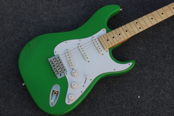 new standard custom st electric guitar, maple fingerboard guitarra,green color.real ps
new standard custom st electric guitar, maple fingerboard guitarra,green color.real ps