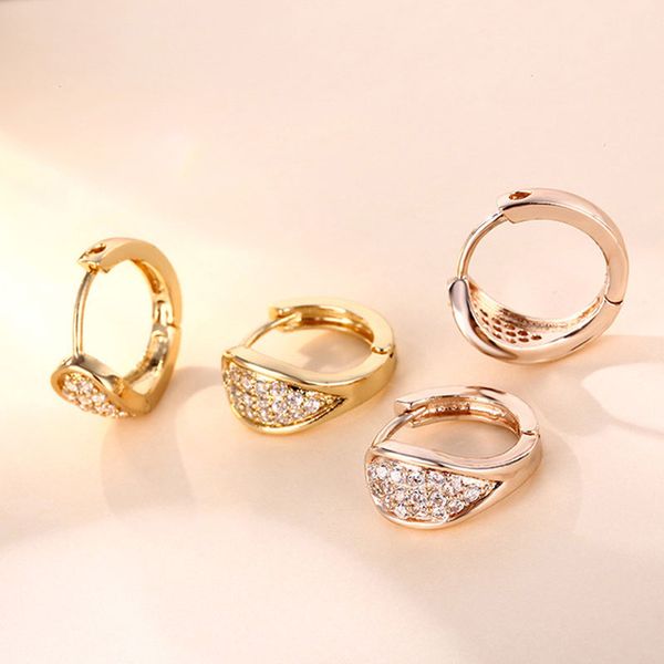 clip-on & screw back fashion ladies rose gold crystal zircon ear clip plating silver earrings geometric temperament jewelry gift
clip-on & screw back fashion ladies rose gold crystal zircon ear clip plating silver earrings geometric temperament jewelry gift