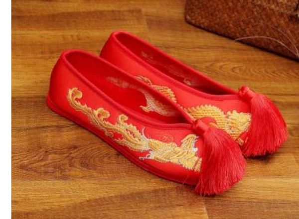 2018 silk goods women's shoes in spring and autumn with new style flat bottom round head bride wedding shoes, Black
2018 silk goods women's shoes in spring and autumn with new style flat bottom round head bride wedding shoes, Black