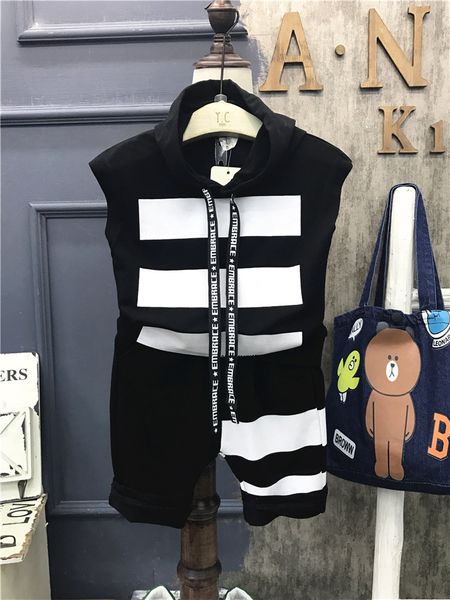 2pcs kids boys fashion clothing set baby hooded sleeveless white black striped shirt and short boy casual clothes children 2-7t
2pcs kids boys fashion clothing set baby hooded sleeveless white black striped shirt and short boy casual clothes children 2-7t