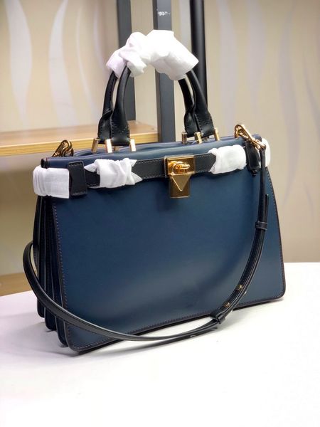 fashion bags made of real leather handbag totes purse bag women women tatiana ol bussiness shopping bag 
fashion bags made of real leather handbag totes purse bag women women tatiana ol bussiness shopping bag