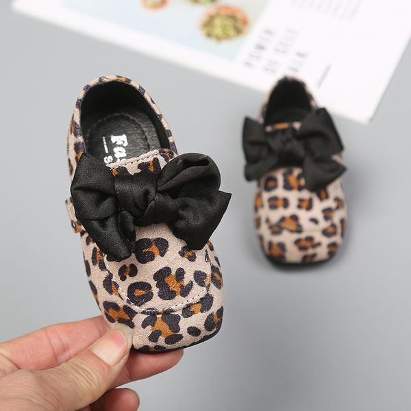 girls princess shoes baby leopard shoes girls 0-3 years old toddler soft bottom spring
girls princess shoes baby leopard shoes girls 0-3 years old toddler soft bottom spring