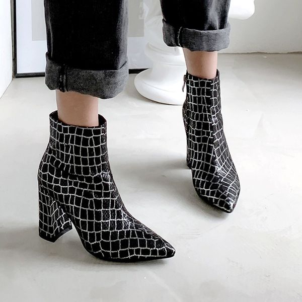 ankle boots for women plaid stone pattern boots mid-boots ankle zipper square heel casual shoes women's au7, Black
ankle boots for women plaid stone pattern boots mid-boots ankle zipper square heel casual shoes women's au7, Black