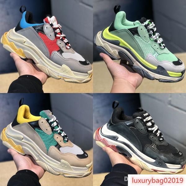 luxury designer fashion triple s 17fw men women shoes paris casual shoes men women runner triple black boots flat shoes sneakers
luxury designer fashion triple s 17fw men women shoes paris casual shoes men women runner triple black boots flat shoes sneakers