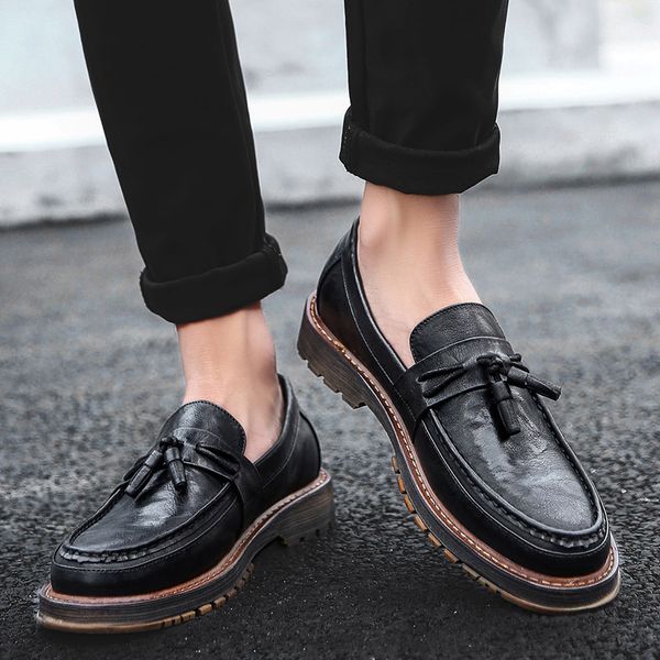 2019 autumn and winter new fashion trend light tassel pu slip wear comfortable personality outdoor loafers, Black
2019 autumn and winter new fashion trend light tassel pu slip wear comfortable personality outdoor loafers, Black