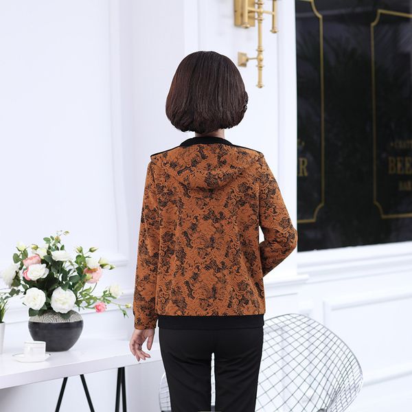 mom spring and autumn short trench coat 2019 new style 40-50-year-old middle-aged women's apparels hooded jacket, Black;brown
mom spring and autumn short trench coat 2019 new style 40-50-year-old middle-aged women's apparels hooded jacket, Black;brown