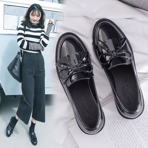 england small leather shoes women's 2020 spring new style black flat tassels bow network red-on loafers women's
england small leather shoes women's 2020 spring new style black flat tassels bow network red-on loafers women's