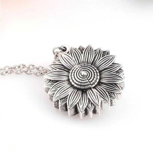 2019 new fashion open sunflower double lettering pendant jewelry charm 3 color personality sunflower pendant necklace for women, Blue;slivery
2019 new fashion open sunflower double lettering pendant jewelry charm 3 color personality sunflower pendant necklace for women, Blue;slivery
