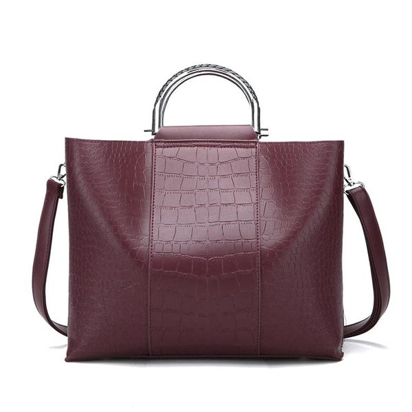 designer-personality crocodile pattern ladies handbags autumn new fashion shoulder bag casual wild messenger bag
designer-personality crocodile pattern ladies handbags autumn new fashion shoulder bag casual wild messenger bag