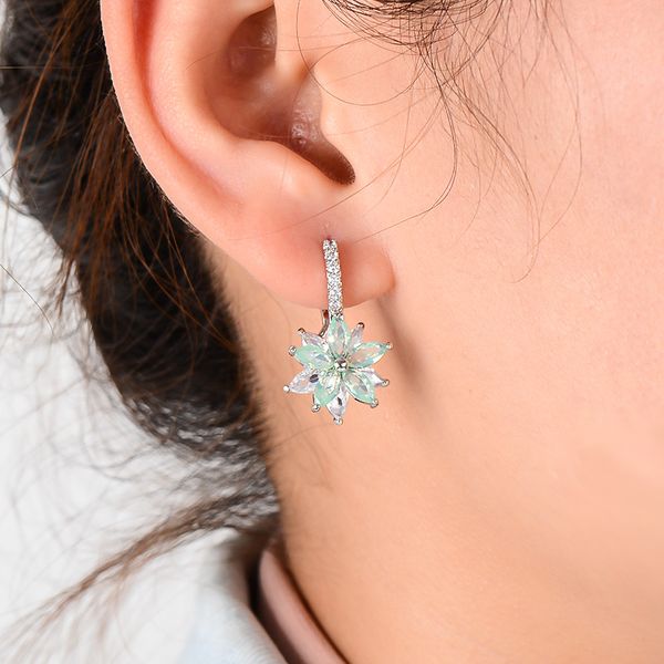 shuangr cute romantic lovely clear stone flower shape convenient simple dropearrings copper cubic zirconia for women party, Golden;silver
shuangr cute romantic lovely clear stone flower shape convenient simple dropearrings copper cubic zirconia for women party, Golden;silver