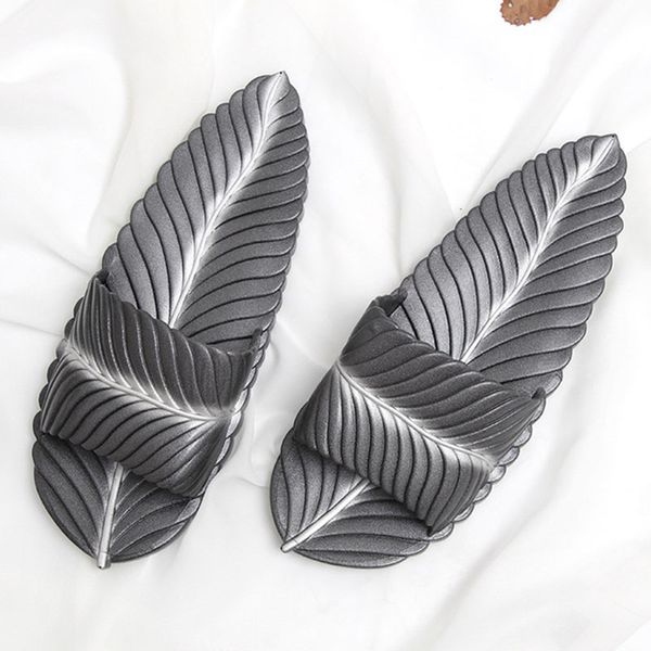 2020 new summer outdoor beach shoes men and women slippers leaves indoor and outdoor home non-slip waterproof couple slippers
2020 new summer outdoor beach shoes men and women slippers leaves indoor and outdoor home non-slip waterproof couple slippers