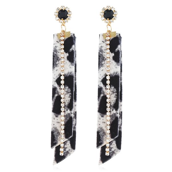 fashion all-match rhinestone crystal ornament eardrop exquisite velvet leopard fringe women's chic earrings party jewelry, Silver
fashion all-match rhinestone crystal ornament eardrop exquisite velvet leopard fringe women's chic earrings party jewelry, Silver