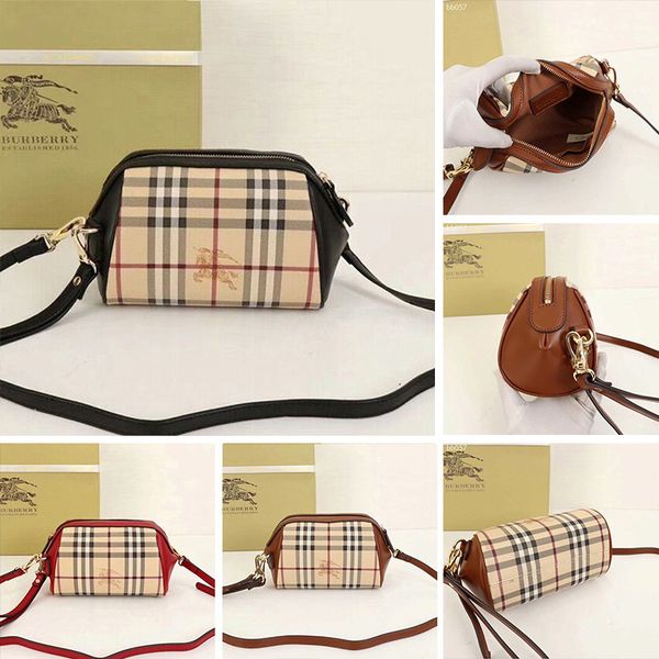 luxury classic pillow platform check printing bag designer shoulder bags travelling single shoulder crossbody bag large capacity tote bag
luxury classic pillow platform check printing bag designer shoulder bags travelling single shoulder crossbody bag large capacity tote bag