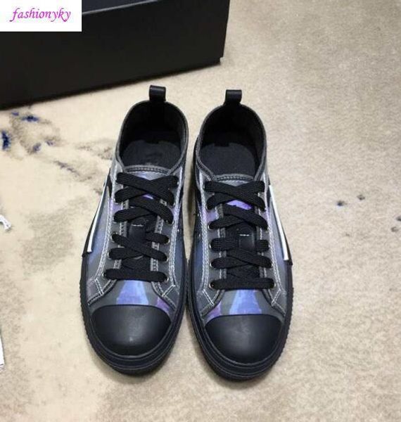 classics b23 single m classic as the main vision, in the way of large-area printing on the upper lovers shoes size 37with box, Black
classics b23 single m classic as the main vision, in the way of large-area printing on the upper lovers shoes size 37with box, Black