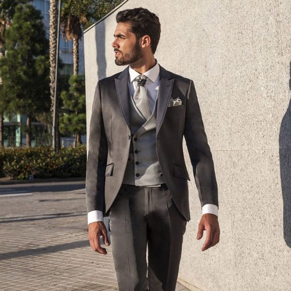 gray men's suits two pieces (jacket+pants) groomsmen wear wedding tuxedos lapel neck formal blazer custom made, Black;gray
gray men's suits two pieces (jacket+pants) groomsmen wear wedding tuxedos lapel neck formal blazer custom made, Black;gray
