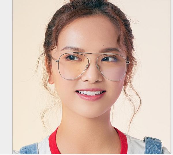 fashionable personality flat glasses metal trend glasses frame for men and women, White;black
fashionable personality flat glasses metal trend glasses frame for men and women, White;black
