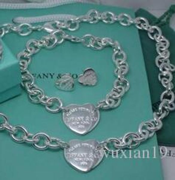 Celebrity de ign letter 925 ilver ring bracelet earring necklace ilverware metal heart haped jewelery et 3pc with box
Celebrity de ign letter 925 ilver ring bracelet earring necklace ilverware metal heart haped jewelery et 3pc with box