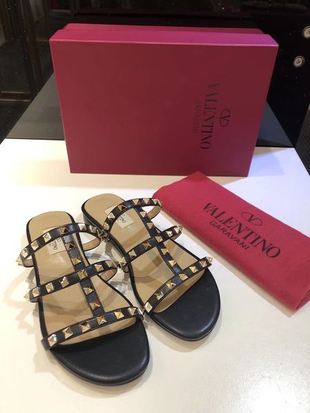 2019 New Popular Women's Flat Rivet Valen Espadrilles Shoes Casual Sandals Leather Flat Slippers Flip Flop 35-41
2019 New Popular Women's Flat Rivet Valen Espadrilles Shoes Casual Sandals Leather Flat Slippers Flip Flop 35-41