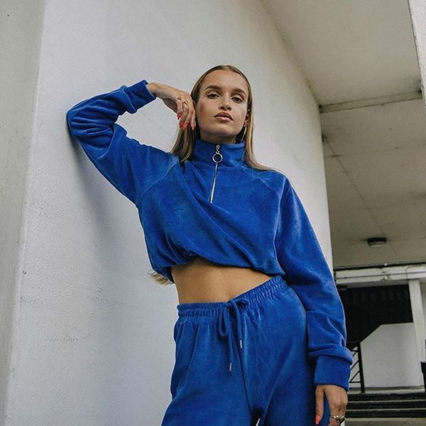 2018 women zipper velour sweatshirts stand collar hoodies loose casual navel bare crop pullovers sudadera clothing, Black
2018 women zipper velour sweatshirts stand collar hoodies loose casual navel bare crop pullovers sudadera clothing, Black