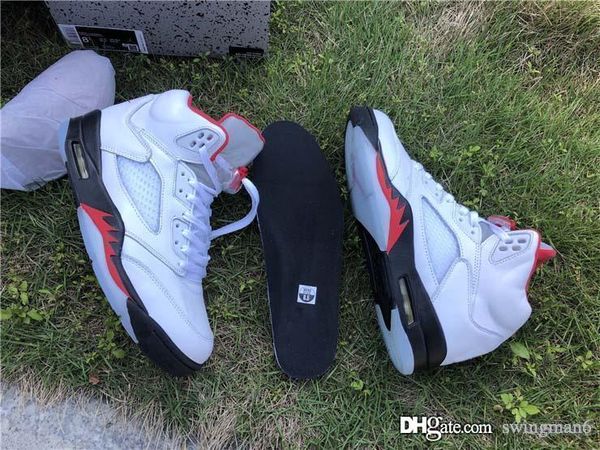 air authentic high og 5 fire red retro basketball shoes white black 3m reflective tongue the last dance men sports sneakers da1911-102
air authentic high og 5 fire red retro basketball shoes white black 3m reflective tongue the last dance men sports sneakers da1911-102
