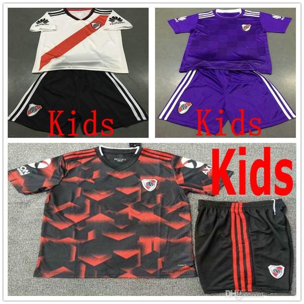 18 19 river plate kids suit soccer jersey ortega balanta cavenaghi vangioni ponaio martinez perez driussi custom home away football shirt, Black 
18 19 river plate kids suit soccer jersey ortega balanta cavenaghi vangioni ponaio martinez perez driussi custom home away football shirt, Black
