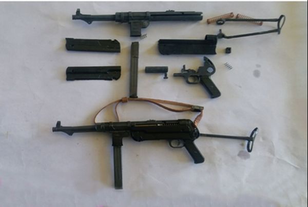 world war ii metal fully decomposed submachine gun war memorial military fan collection gift
world war ii metal fully decomposed submachine gun war memorial military fan collection gift