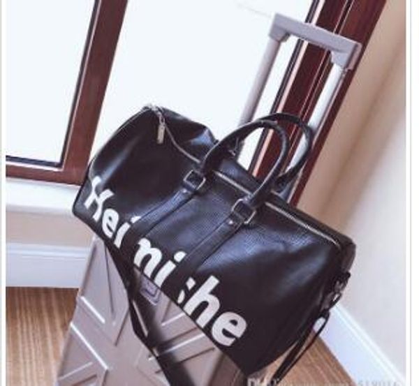 fashion black water ripple keepall 45cm duffle bag red man and women duffel bags keepall with lock tag 
fashion black water ripple keepall 45cm duffle bag red man and women duffel bags keepall with lock tag