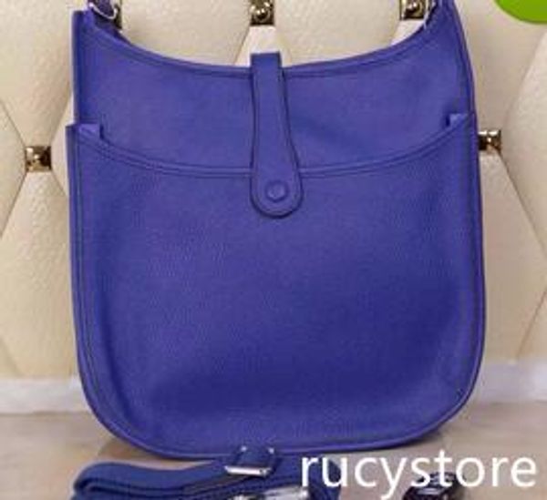 new designer men women casual genuine leather hobos handbag messenger bag fashion shoulder bag good price luxury bag
new designer men women casual genuine leather hobos handbag messenger bag fashion shoulder bag good price luxury bag