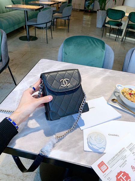 5a сумки женщины мешки плеча crossbody мешок кожаный мешок высокого качества сумка роскоши тотализаторов с коробкой 17 * 14 см, Black
5a сумки женщины мешки плеча crossbody мешок кожаный мешок высокого качества сумка роскоши тотализаторов с коробкой 17 * 14 см, Black