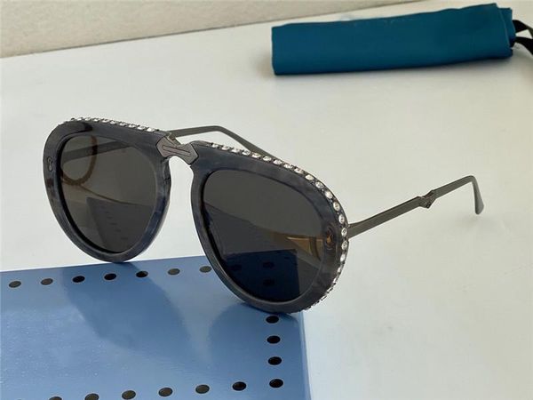 2020 new fashion sunglasses 0307 pilot foldable with crystal diamond frame summer avant-garde popular style uv 400 lens with box, White;black
2020 new fashion sunglasses 0307 pilot foldable with crystal diamond frame summer avant-garde popular style uv 400 lens with box, White;black