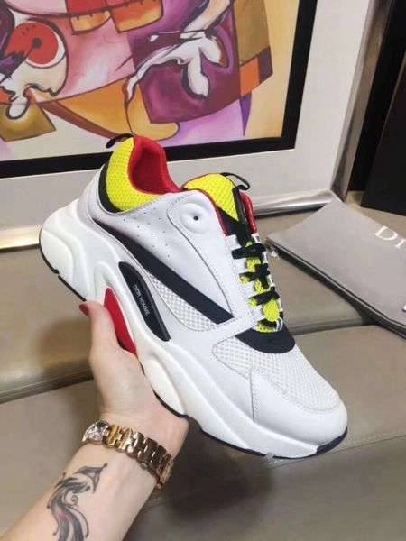 2019 new men women casual shoes luxury sneakers shoes christian dior genuine leather embroidered eur 35-45, Black;red 
2019 new men women casual shoes luxury sneakers shoes christian dior genuine leather embroidered eur 35-45, Black;red