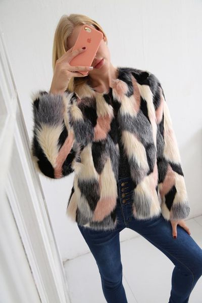 winter faux fur coat celebrity long sleeve elegant warm nightclub party women fashion short coat wholesale, Black
winter faux fur coat celebrity long sleeve elegant warm nightclub party women fashion short coat wholesale, Black