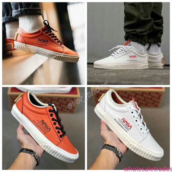 2019 new nasa space voyager old skool true white orange canvas designer shoes fashion women mens casual sneakers 35-44
2019 new nasa space voyager old skool true white orange canvas designer shoes fashion women mens casual sneakers 35-44