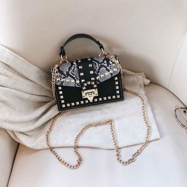 ocardian women leather handbags ladies 2020 retro snakeskin rivet small square bag trend lock chain women messenger bags
ocardian women leather handbags ladies 2020 retro snakeskin rivet small square bag trend lock chain women messenger bags