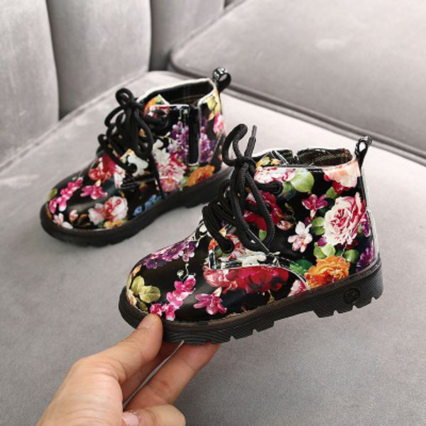 girls fashion designer boots 2020 brand child flower prined round toe martin boots casual luxury kids shoes with zipper sale, Black;grey
girls fashion designer boots 2020 brand child flower prined round toe martin boots casual luxury kids shoes with zipper sale, Black;grey