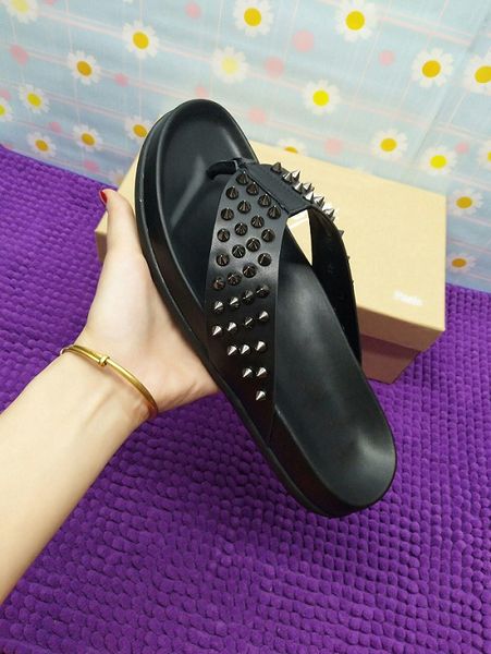 hhot дизайнер продажа red bottom тапочки мужские черный из натуральной кожи с шипами лета вьетнамки, роскошные сандалии благоустроенный пляж, Black
hhot дизайнер продажа red bottom тапочки мужские черный из натуральной кожи с шипами лета вьетнамки, роскошные сандалии благоустроенный пляж, Black