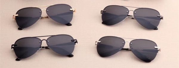 2020 new polarized sunglasses for men and women metal colorful fashion sunglasses travel driving leisure mode 743, White;black
2020 new polarized sunglasses for men and women metal colorful fashion sunglasses travel driving leisure mode 743, White;black