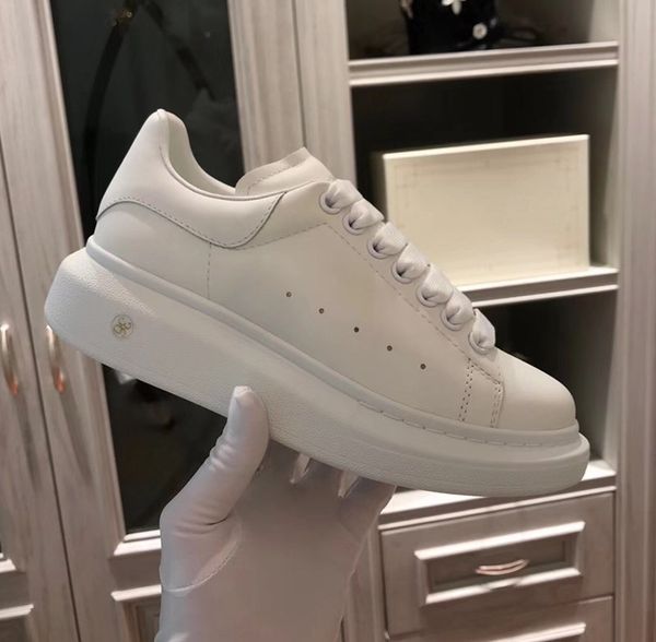 luxury 2019 high edition inside and outside all leather casual shoes for lovers pairs of starting batch 35/45, Black
luxury 2019 high edition inside and outside all leather casual shoes for lovers pairs of starting batch 35/45, Black