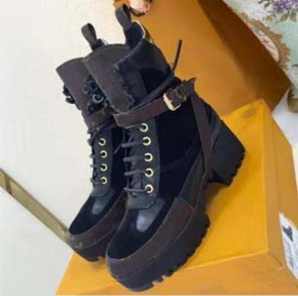 2019 woman brand boots real leather pointed flat shoes ankle boots martin boots fashion boot eu:35-42 with box dhl l2208, Black;grey
2019 woman brand boots real leather pointed flat shoes ankle boots martin boots fashion boot eu:35-42 with box dhl l2208, Black;grey