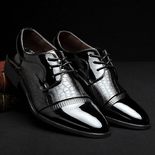 new british style fashion men oxford wedding shoes male pointed toe office shoes patent leather dress black size 38-43
new british style fashion men oxford wedding shoes male pointed toe office shoes patent leather dress black size 38-43