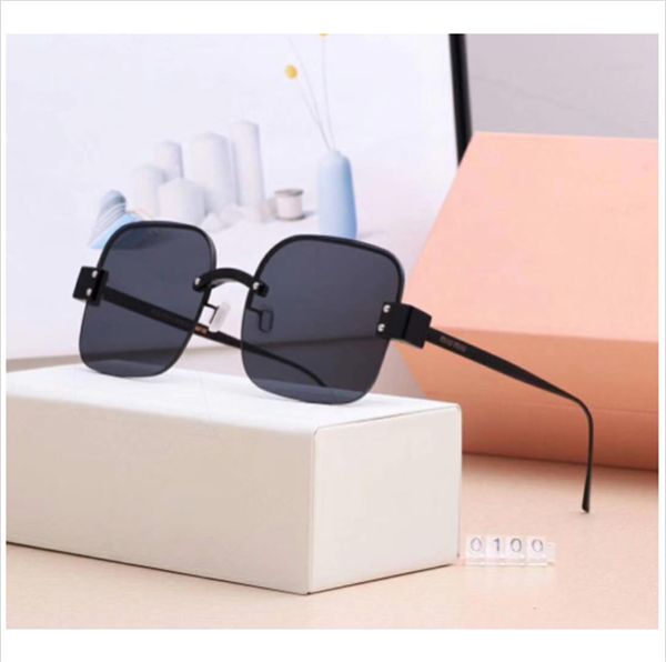 fashionable woman sunglasses sunglasses adumbral goggle driving sun glasses style 0100 6 colors with box, White;black 
fashionable woman sunglasses sunglasses adumbral goggle driving sun glasses style 0100 6 colors with box, White;black